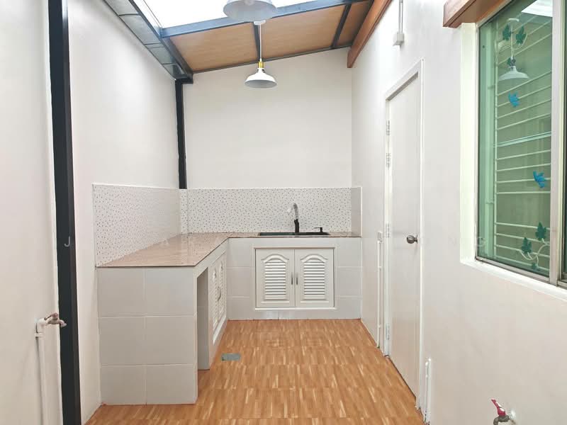 Baan Pruksa 87/2 Srinakarin-Bangna : บ้านพฤกษา 87/2 ศรีนครินทร์-บางนา, สมุทรปราการ, ถนนหนามแดง, บางแก้ว, บางพลี, สมุทรปราการ, 95 ตร.ม., ทาวน์เฮ้าส์ ขาย, โดย Jittarat Kunthong, 500212772 - DDproperty.com