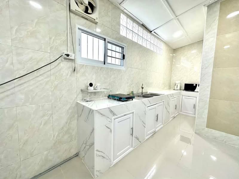 The Rich Town Khumklao-Suvarnabhumi, Bangkok, Khum Klao Road, Lam Pla Tiew, Lat Krabang, Bangkok, 3 Bedrooms, 200 sqm, Single Detached House For Rent, by Nattayaporn Peumkul (Benz), 500212776 - DDproperty.com