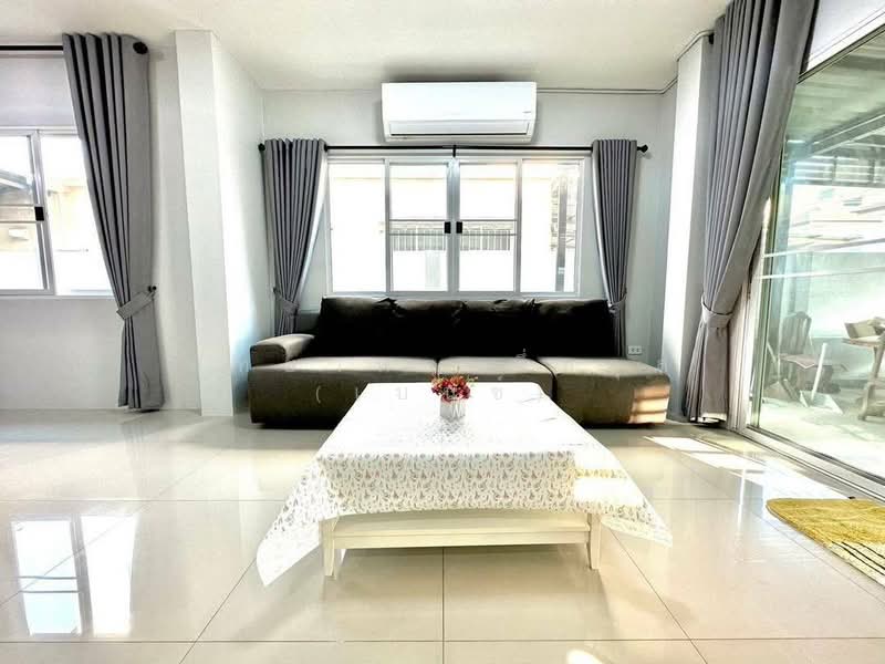The Rich Town Khumklao-Suvarnabhumi, Bangkok, Khum Klao Road, Lam Pla Tiew, Lat Krabang, Bangkok, 3 Bedrooms, 200 sqm, Single Detached House For Rent, by Nattayaporn Peumkul (Benz), 500212776 - DDproperty.com