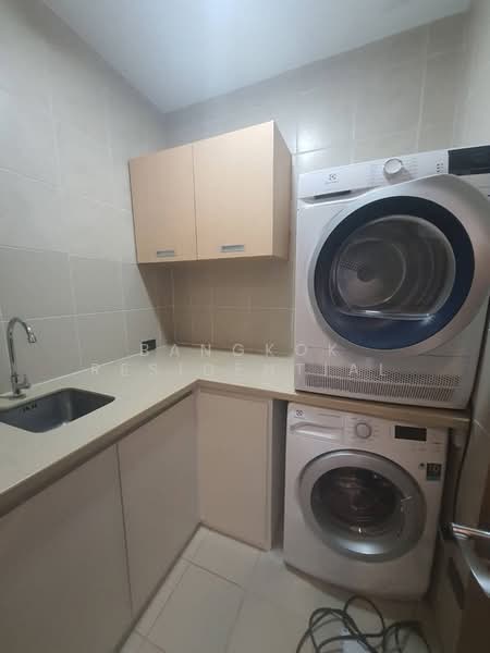 The Lakes, Bangkok, 123 Ratchadaphisek Road, Khlong Toei, Khlong Toei, Bangkok, 2 Bedrooms, 111 sqm, Condo For Rent, by Bangkok Residential, 500212781 - DDproperty.com