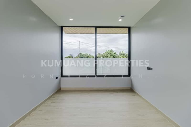 For Sale - 𝗣𝗼𝗼𝗹 𝗩𝗶𝗹𝗹𝗮 Mountian, Chiang Mai