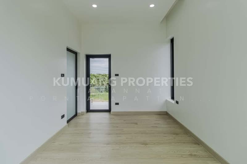 For Sale - 𝗣𝗼𝗼𝗹 𝗩𝗶𝗹𝗹𝗮 Mountian, Chiang Mai