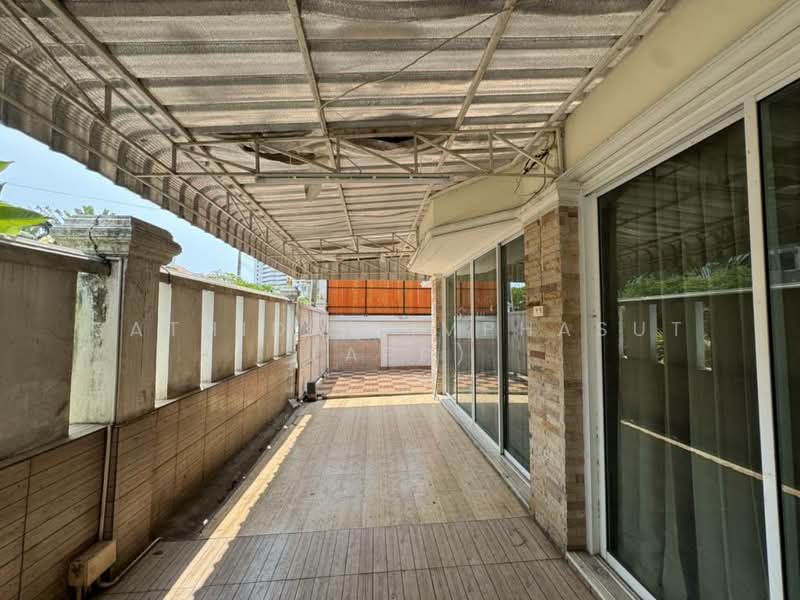 Jomtien Beach Paradise, Chon Buri (Pattaya), 1 Chom Thian 15 Alley, Na Kloe, Bang Lamung (Pattaya), Chon Buri (Pattaya), 4 Bedrooms, 240 sqm, Single Detached House For Sale, by Sathida Limphasut (App), 500212822 - DDproperty.com