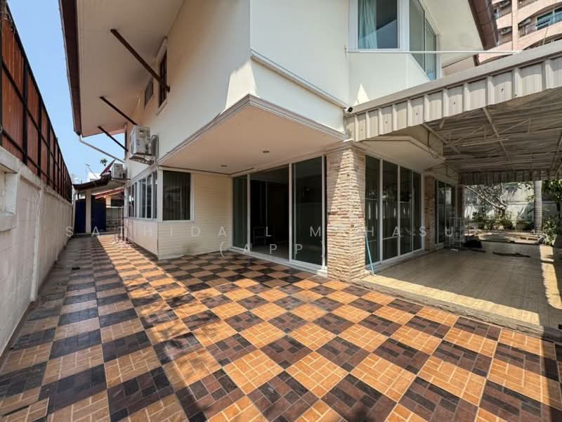 Jomtien Beach Paradise, Chon Buri (Pattaya), 1 Chom Thian 15 Alley, Na Kloe, Bang Lamung (Pattaya), Chon Buri (Pattaya), 4 Bedrooms, 240 sqm, Single Detached House For Sale, by Sathida Limphasut (App), 500212822 - DDproperty.com