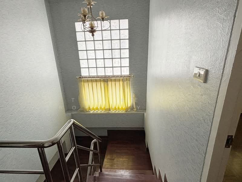 ขาย - เพ็ญพร พุทธบูชา 44, กรุงเทพ