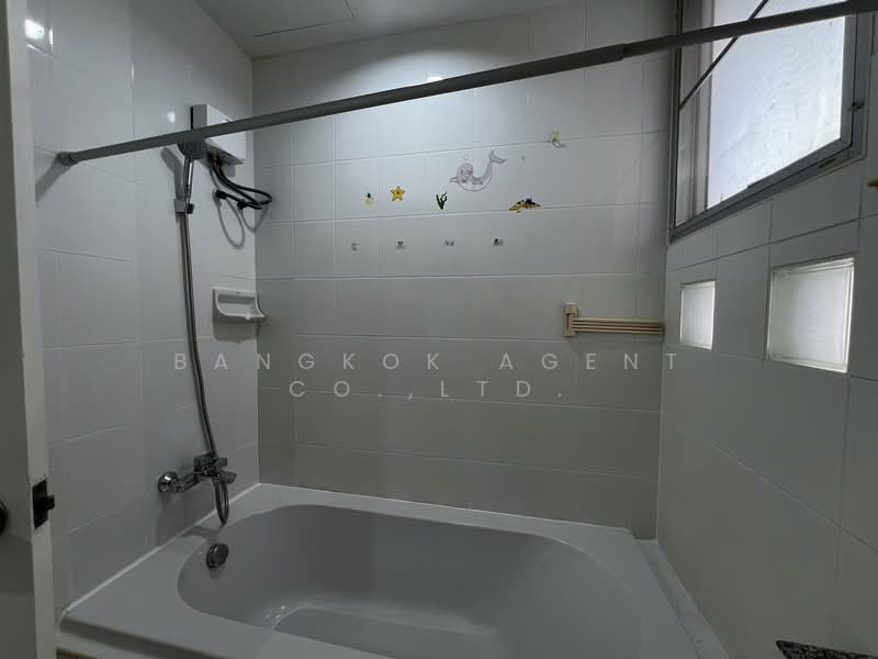 Pathumwan Resort, Bangkok, Phayathai Road, Thanon Phaya Thai, Ratchathewi, Bangkok, 2 Bedrooms, 60 sqm, Condo For Rent, by Bangkok Agent Co.,Ltd., 500212843 - DDproperty.com