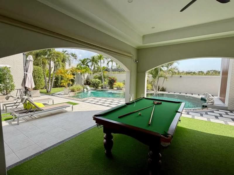 Santa Maria, Chon Buri (Pattaya), Tambon Pong, Poong, Bang Lamung (Pattaya), Chon Buri (Pattaya), 3 Bedrooms, 270 sqm, Villa For Sale, by Sathida Limphasut (App), 500212849 - DDproperty.com