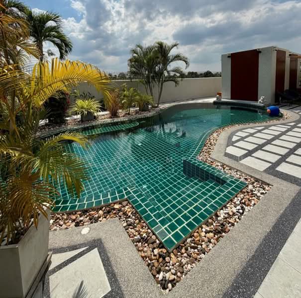 Santa Maria, Chon Buri (Pattaya), Tambon Pong, Poong, Bang Lamung (Pattaya), Chon Buri (Pattaya), 3 Bedrooms, 270 sqm, Villa For Sale, by Sathida Limphasut (App), 500212849 - DDproperty.com