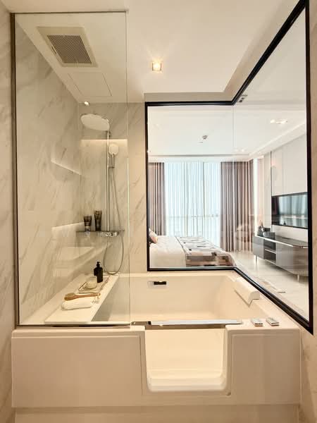 For Sale - The Room Sukhumvit 38, Bangkok