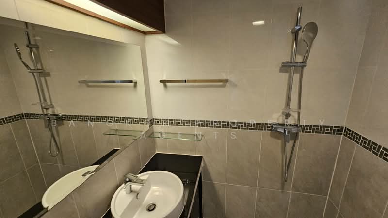 Baan Suanpetch, Bangkok, 18 Soi Sukhumvit 39, Khlong Tan Nua, Watthana, Bangkok, 2 Bedrooms, 65 sqm, Condo For Rent, by BANGKOK PROPERTY AGENTS, 500212899 - DDproperty.com