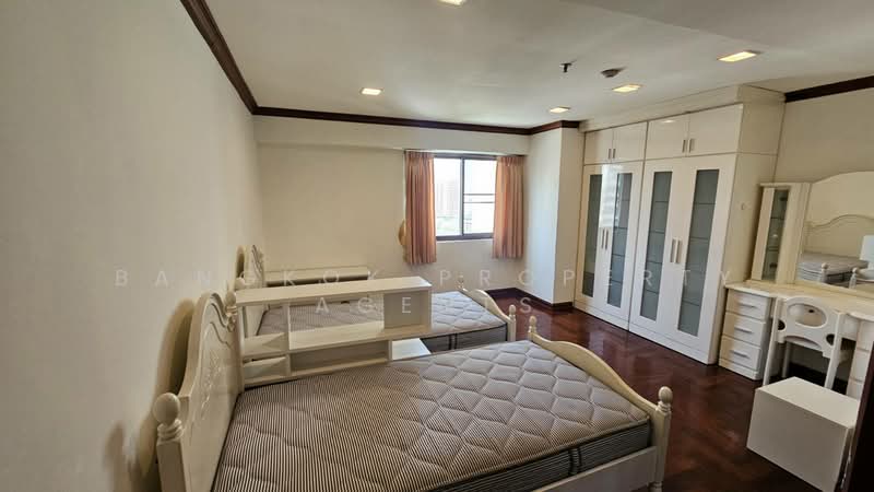 Baan Suanpetch, Bangkok, 18 Soi Sukhumvit 39, Khlong Tan Nua, Watthana, Bangkok, 2 Bedrooms, 65 sqm, Condo For Rent, by BANGKOK PROPERTY AGENTS, 500212899 - DDproperty.com