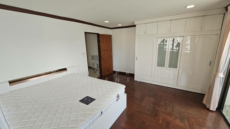 Baan Suanpetch, Bangkok, 18 Soi Sukhumvit 39, Khlong Tan Nua, Watthana, Bangkok, 2 Bedrooms, 65 sqm, Condo For Rent, by BANGKOK PROPERTY AGENTS, 500212899 - DDproperty.com