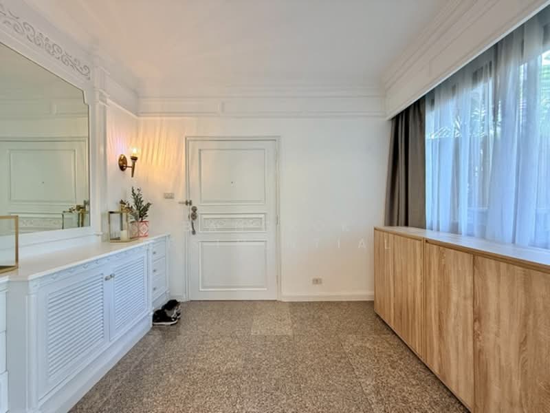 Charan Tower Residences by Aspira, Bangkok, 19 Soi Sukhumvit 43, Khlong Tan Nua, Watthana, Bangkok, 4 Bedrooms, 385 sqm, Apartment For Rent, by Bangkok Residential, 500212913 - DDproperty.com