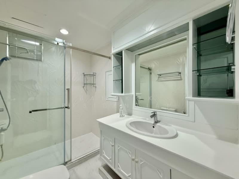 Charan Tower Residences by Aspira, Bangkok, 19 Soi Sukhumvit 43, Khlong Tan Nua, Watthana, Bangkok, 4 Bedrooms, 385 sqm, Apartment For Rent, by Bangkok Residential, 500212913 - DDproperty.com