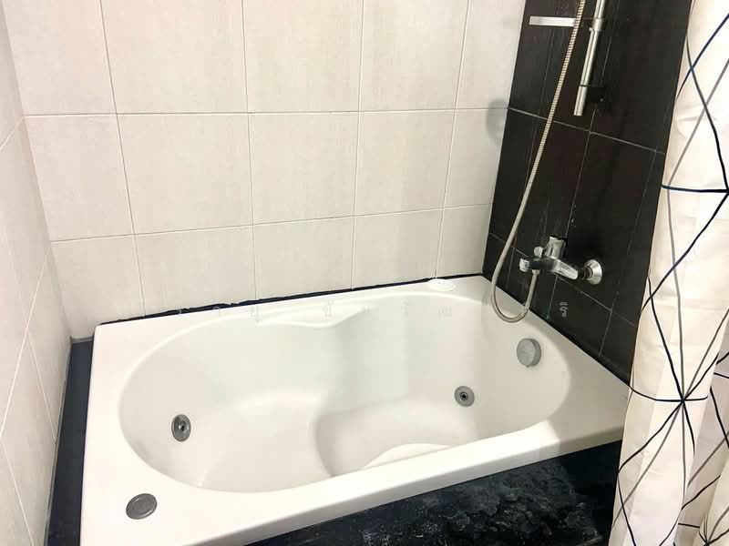 Condo One X Sukhumvit 26, Bangkok, Soi Sukhumvit 26, Sukhumvit Road, Khong Tan, Khlong Toei, Bangkok, 1 Bedroom, 50 sqm, Condo For Rent, by Jirayu Chaiyawattanasiri, 500212919 - DDproperty.com