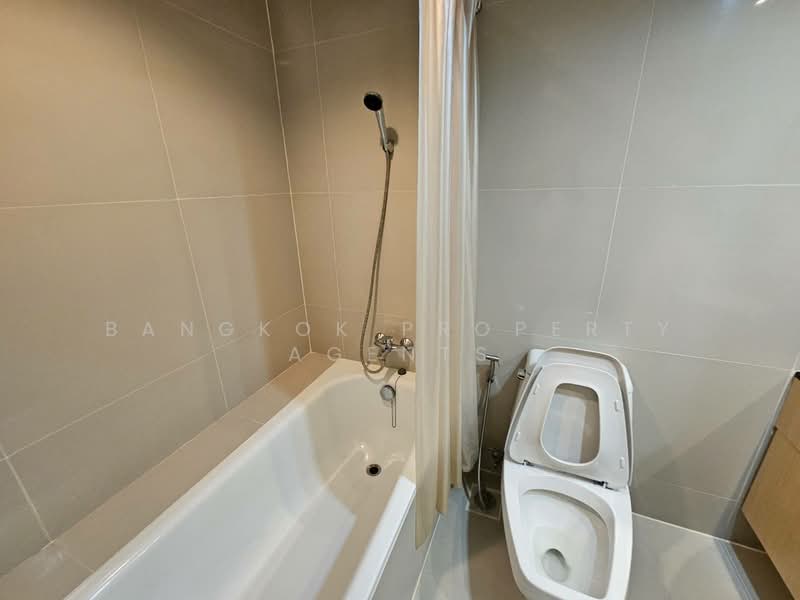 Las Colinas, Bangkok, Sukhumvit 21 Road, Khlongtoei Nua, Watthana, Bangkok, 2 Bedrooms, 100 sqm, Condo For Rent, by BANGKOK PROPERTY AGENTS, 500212957 - DDproperty.com