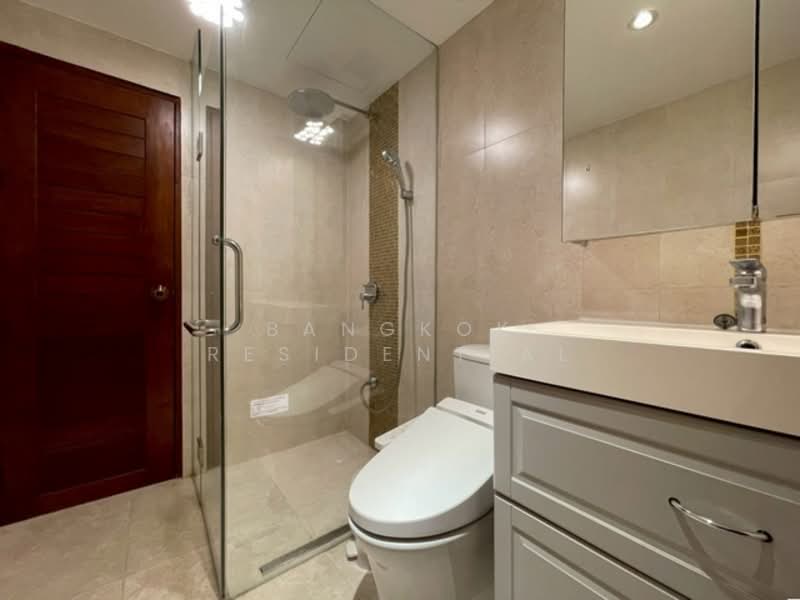 Royal Castle Sukhumvit, Bangkok, 30 Soi Sukhumvit 39, Khlongtoei Nua, Watthana, Bangkok, 3 Bedrooms, 160 sqm, Condo For Rent, by Bangkok Residential, 500212970 - DDproperty.com