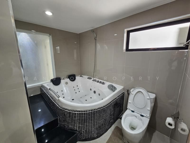 Las Colinas : ลาส โคลินาส, กรุงเทพ, ถนนสุขุมวิท 21, คลองเตยเหนือ, วัฒนา, กรุงเทพ, 166 ตร.ม., คอนโด ให้เช่า, โดย BANGKOK PROPERTY AGENTS, 500212972 - DDproperty.com