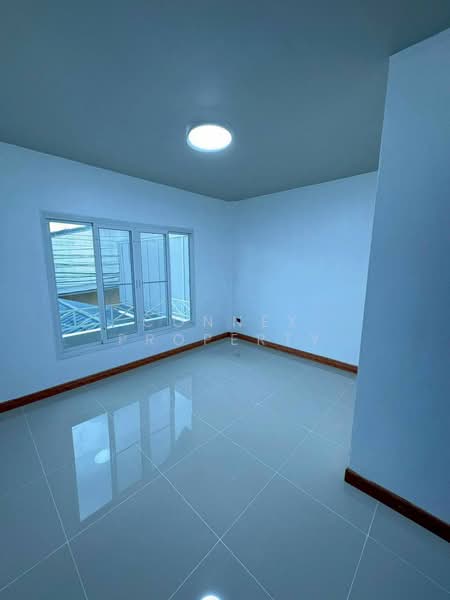 Ban Rom Ngao Mai, Nonthaburi, Soi Ban Rom Ngao Mai, Bang Khu Rat, Bang Bua Thong, Nonthaburi, 2 Bedrooms, 136 sqm, Townhouse For Sale, by Connex Property, 500212992 - DDproperty.com
