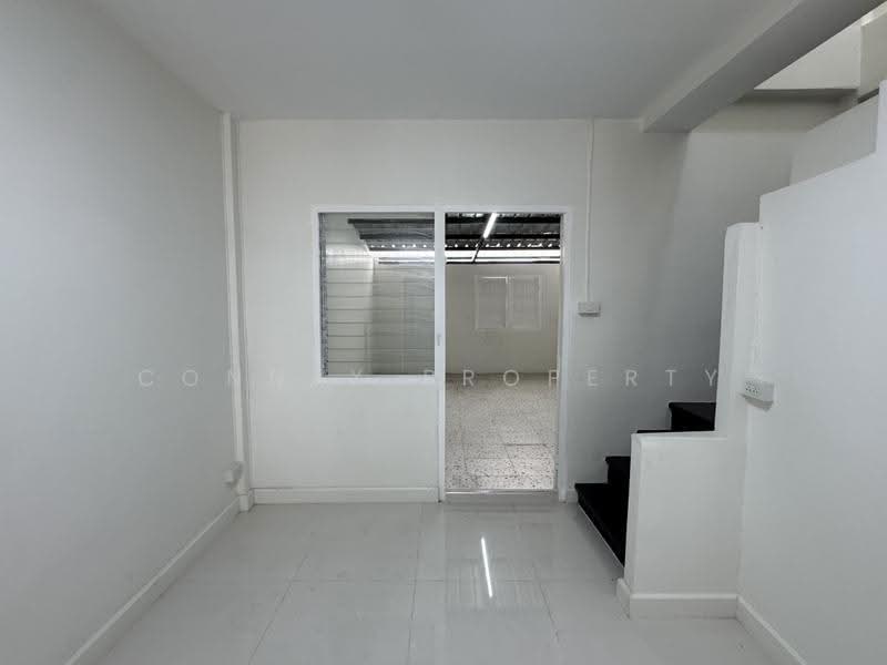 Ban Rom Ngao Mai, nonthaburi, Soi Ban Rom Ngao Mai, Bang Khu Rat, Bang Bua Thong, Nonthaburi, 2 Bedrooms, 136 sqm, Townhouse For Sale, by Connex Property, 500212992 - DDproperty.com