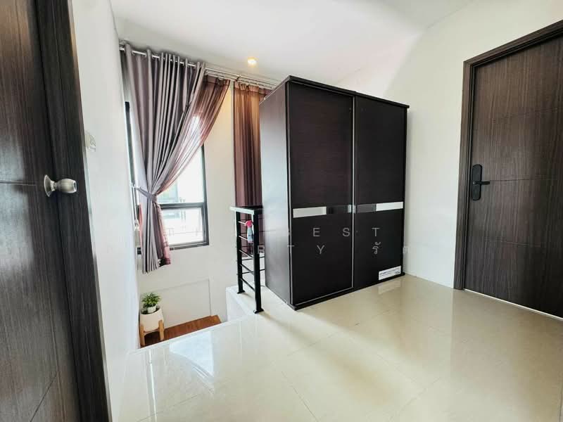 Chatluang Rangsit-Klong 3, Pathum Thani, Rangsit Road, Khlong Sam, Khlong Luang, Pathum Thani, 4 Bedrooms, 150 sqm, Semi-Detached House (Twin House) For Sale, by The Best Property รัตน์, 500212999 - DDproperty.com