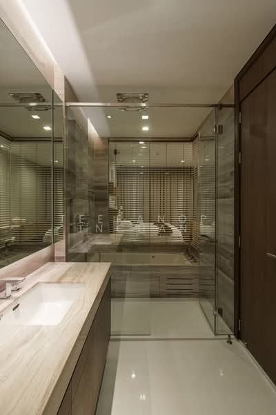 Q1 Sukhumvit, Bangkok, 1 Sukhumvit Road, Khlong Toei, Khlong Toei, Bangkok, 2 Bedrooms, 108 sqm, Condo For Sale, by Teeranop Inchan, 500213000 - DDproperty.com