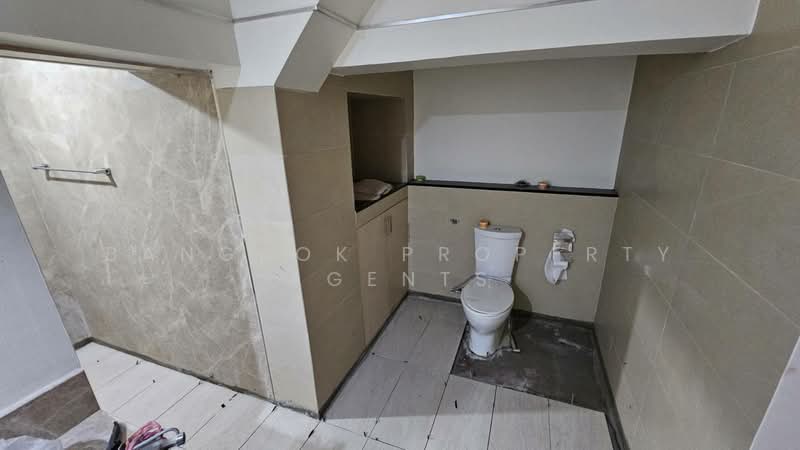 The Emporio Place, Bangkok, 93 Soi Sukhumvit 24, Sukhumvit Road, Khong Tan, Khlong Toei, Bangkok, 2 Bedrooms, 75 sqm, Condo For Rent, by BANGKOK PROPERTY AGENTS, 500213013 - DDproperty.com