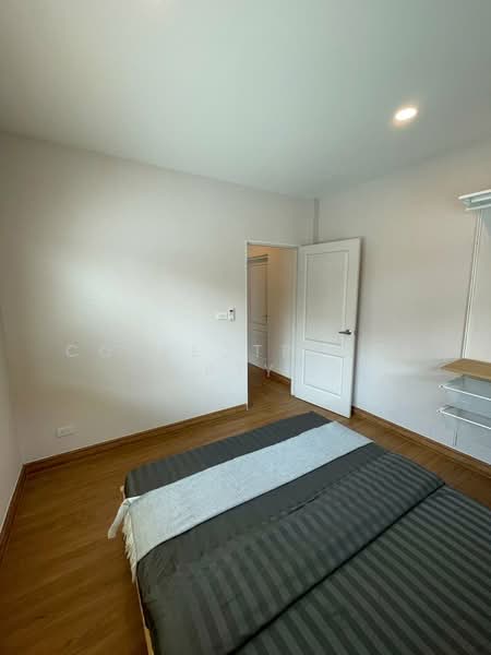 Centro Bangna-Wongwean, Bangkok, Kanchanaphisek Road, Dok Mai, Prawet, Bangkok, 4 Bedrooms, 200 sqm, Single Detached House For Rent, by CorrectProperty, 500213032 - DDproperty.com