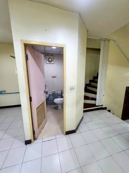 Baan Klang Muang Ratchada-Mengjai 1, Bangkok, 522 50-151 Saha Kan Pramun Alley, Wang Thonglang, Wang Thonglang, Bangkok, 3 Bedrooms, 300 sqm, Single Detached House For Sale, by Connex Property, 500213057 - DDproperty.com