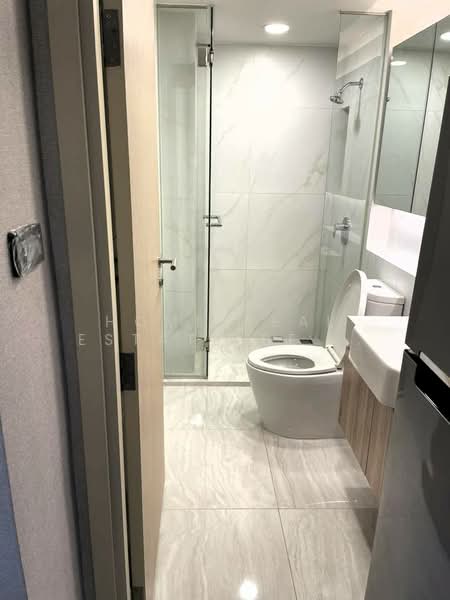 Walden Asoke, Bangkok, 120 12 Sukhumvit Road, Khlongtoei Nua, Watthana, Bangkok, 1 Bedroom, 37 sqm, Condo For Sale, by HOME Real Estate Service, 500213071 - DDproperty.com