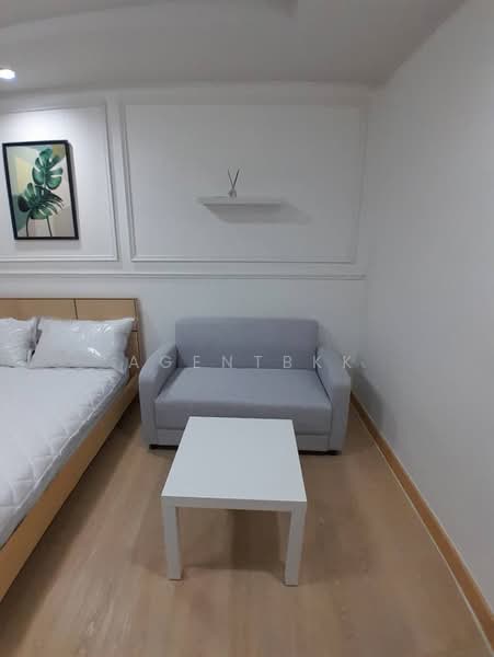 Happy Condo Ratchada 18, Bangkok, Mu Ban Yu Charoen 29 Alley, Samsen Nok, Huai Khwang, Bangkok, 1 Bedroom, 29 sqm, Condo For Rent, by Agentbkk, 500213109 - DDproperty.com