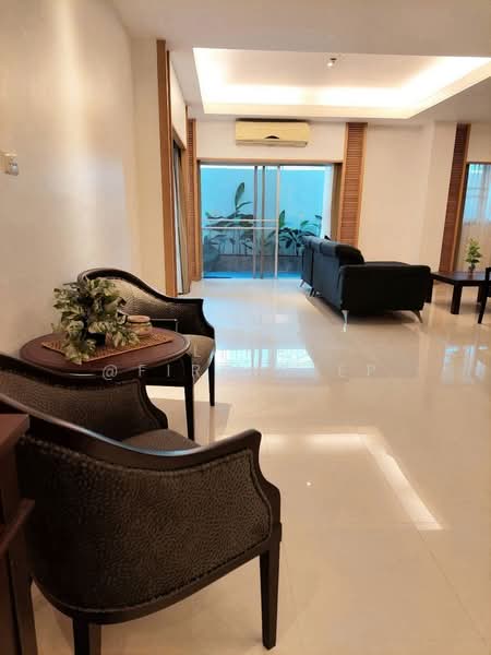 Esmeralda Apartments : เอสเมอรัลด้า อพาร์ทเม้นท์, กรุงเทพ, ซอยงามดูพลี ถนนพระราม 4, ทุ่งมหาเมฆ, สาทร, กรุงเทพ, 250 ตร.ม., คอนโด ให้เช่า, โดย LINE @firststep, 500213124 - DDproperty.com