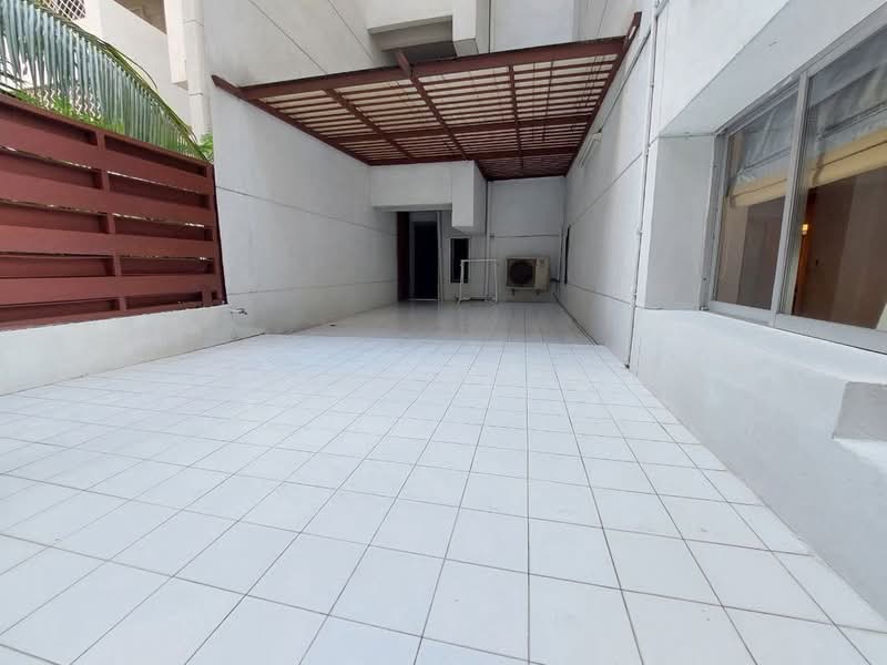 Esmeralda Apartments, Bangkok, Soi Ngamduphli, Rama 4 Road, Thung Maha Mek, Sathon, Bangkok, 2 Bedrooms, 250 sqm, Condo For Rent, by LINE @firststep, 500213124 - DDproperty.com