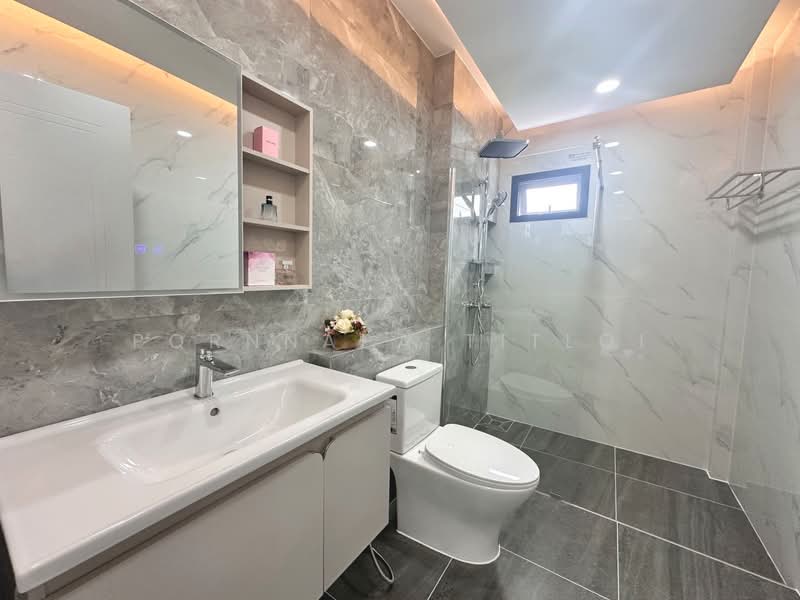 spacious home at Central Park 5 Pattaya, Chon Buri (Pattaya), Nong Pru, Bang Lamung (Pattaya), Chon Buri (Pattaya), 4 Bedrooms, 360 sqm, Single Detached House For Sale, by Pornnapa Titloi, 500213144 - DDproperty.com