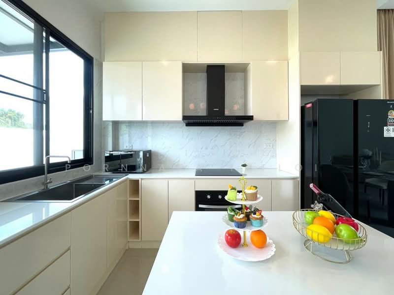 Newly built single house fully furnished, Chon Buri (Pattaya), Nong Pru, Bang Lamung (Pattaya), Chon Buri (Pattaya), 4 Bedrooms, 240 sqm, Single Detached House For Sale, by Pornnapa Titloi, 500213149 - DDproperty.com