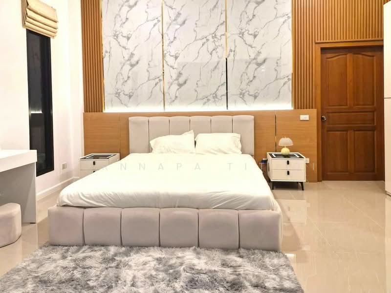 Newly built single house fully furnished, Chon Buri (Pattaya), Nong Pru, Bang Lamung (Pattaya), Chon Buri (Pattaya), 4 Bedrooms, 240 sqm, Single Detached House For Sale, by Pornnapa Titloi, 500213149 - DDproperty.com