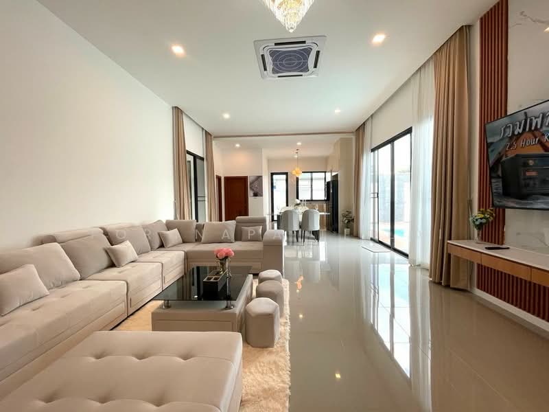 Newly built single house fully furnished, Chon Buri (Pattaya), Nong Pru, Bang Lamung (Pattaya), Chon Buri (Pattaya), 4 Bedrooms, 240 sqm, Single Detached House For Sale, by Pornnapa Titloi, 500213149 - DDproperty.com