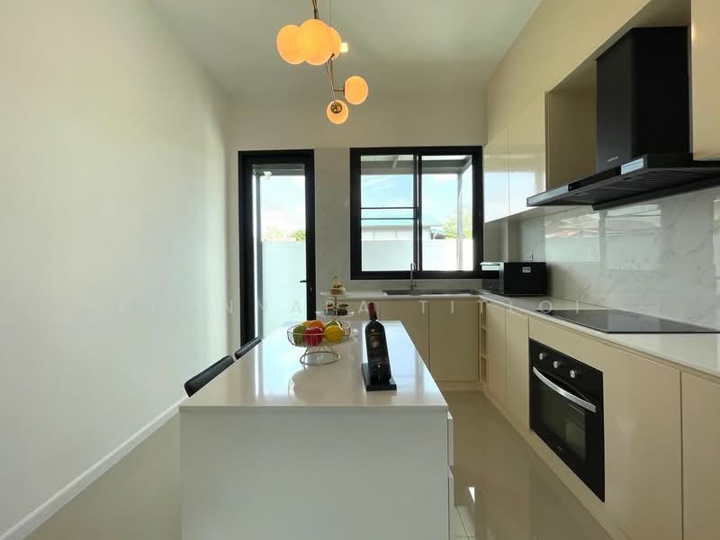 Newly built single house fully furnished, Chon Buri (Pattaya), Nong Pru, Bang Lamung (Pattaya), Chon Buri (Pattaya), 4 Bedrooms, 240 sqm, Single Detached House For Sale, by Pornnapa Titloi, 500213149 - DDproperty.com