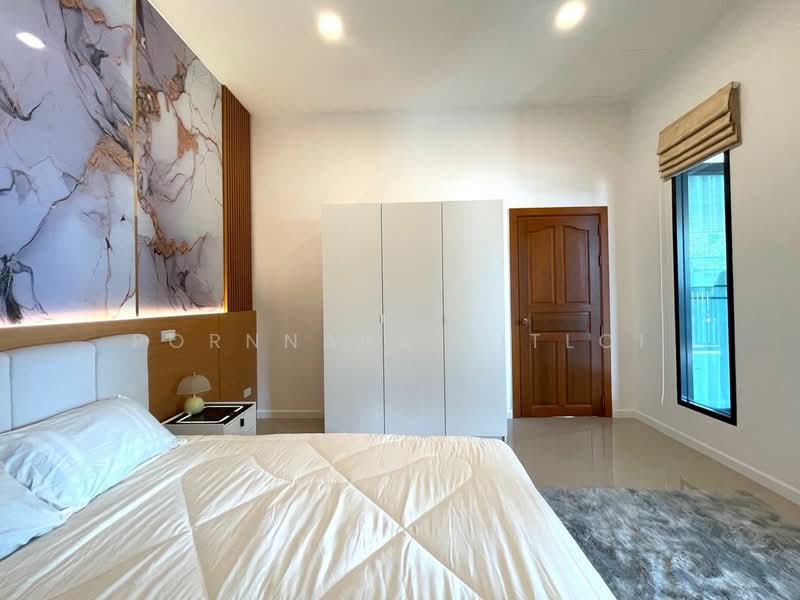 Newly built single house fully furnished, Chon Buri (Pattaya), Nong Pru, Bang Lamung (Pattaya), Chon Buri (Pattaya), 4 Bedrooms, 240 sqm, Single Detached House For Sale, by Pornnapa Titloi, 500213149 - DDproperty.com
