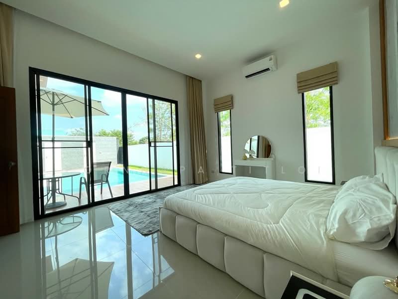 Newly built single house fully furnished, Chon Buri (Pattaya), Nong Pru, Bang Lamung (Pattaya), Chon Buri (Pattaya), 4 Bedrooms, 240 sqm, Single Detached House For Sale, by Pornnapa Titloi, 500213149 - DDproperty.com