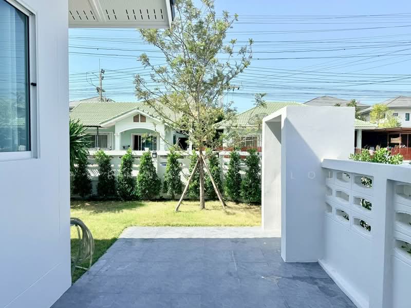 For Sale - Acharming corner house in Suksiri Village Takhian Tia,, Chon Buri (Pattaya)