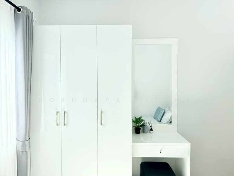 For Sale - Acharming corner house in Suksiri Village Takhian Tia,, Chon Buri (Pattaya)