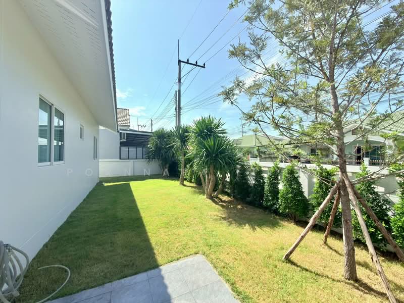 For Sale - Acharming corner house in Suksiri Village Takhian Tia,, Chon Buri (Pattaya)