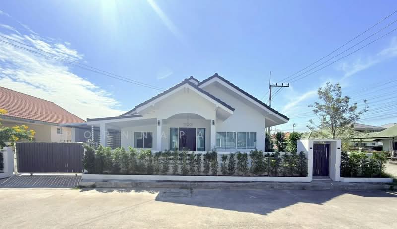 ขาย - บ้านเดี่ยวหลังมุมสวยในโครงการ หมู่บ้านสุขสิริ ตะเคียนเตี้ย, ชลบุรี