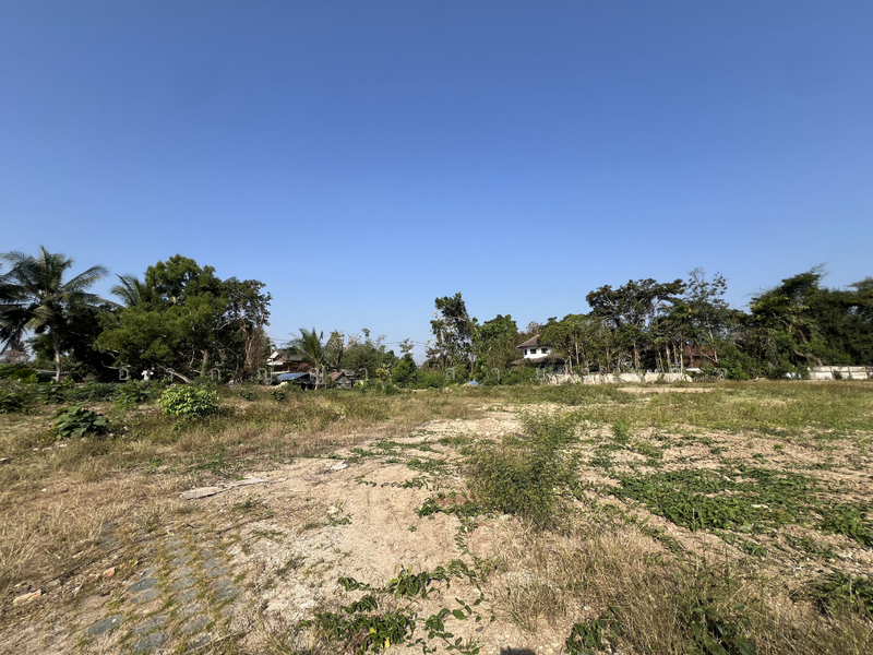 For Sale - Vacant land Mueang Nga, Lamphun – 4 Rai 3 Ngan 8 Sq.wah, great location nearby supper highway no.11, Lamphun
