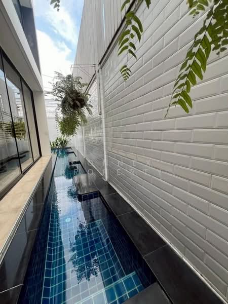 For Sale - 15 Gates, Bangkok