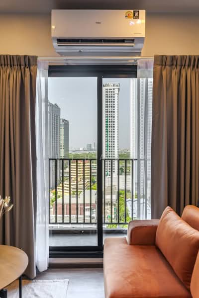 Metris District Ladprao, Bangkok, Lat Phrao Rd, Jom Phon, Chatuchak, Bangkok, 2 Bedrooms, 43 sqm, Condo For Rent, by Juthabhorn Uppachit (Amy), 500213186 - DDproperty.com