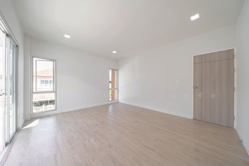 บ้านเดี่ยวรีโนเวท โซนศรีนครินทร์ เทพารักษ์ บางเมือง ทิพวัล, สมุทรปราการ, บางเมือง, เมืองสมุทรปราการ, สมุทรปราการ, 190 ตร.ม., บ้านเดี่ยว ขาย, โดย ปุณณภา นารานนทชัย, 500213187 - DDproperty.com