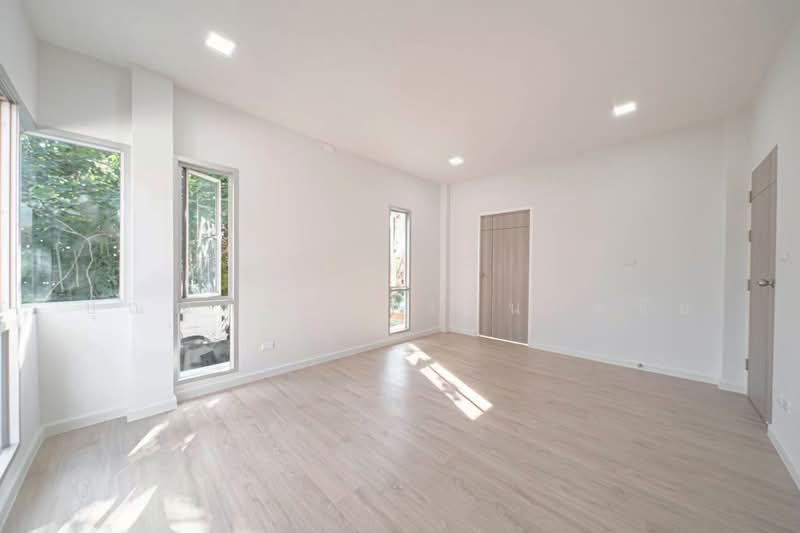 บ้านเดี่ยวรีโนเวท โซนศรีนครินทร์ เทพารักษ์ บางเมือง ทิพวัล, สมุทรปราการ, บางเมือง, เมืองสมุทรปราการ, สมุทรปราการ, 190 ตร.ม., บ้านเดี่ยว ขาย, โดย ปุณณภา นารานนทชัย, 500213187 - DDproperty.com