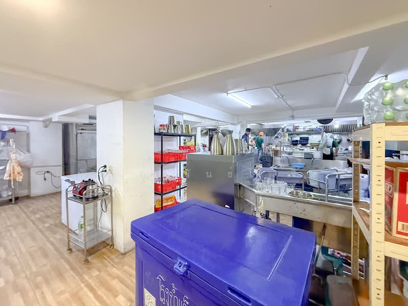 Commercial building on Pattaya Central Road, in the heart of Pattaya city., Chon Buri (Pattaya), Bang Lamung, Bang Lamung (Pattaya), Chon Buri (Pattaya), , 1,200 sqm, Shophouse For Sale, by มนัส กุลพันธ์ไพจิตร, 500213190 - DDproperty.com